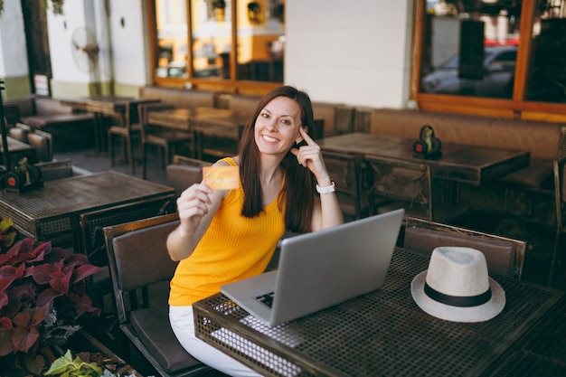 Project planning essentials with scheduling tools